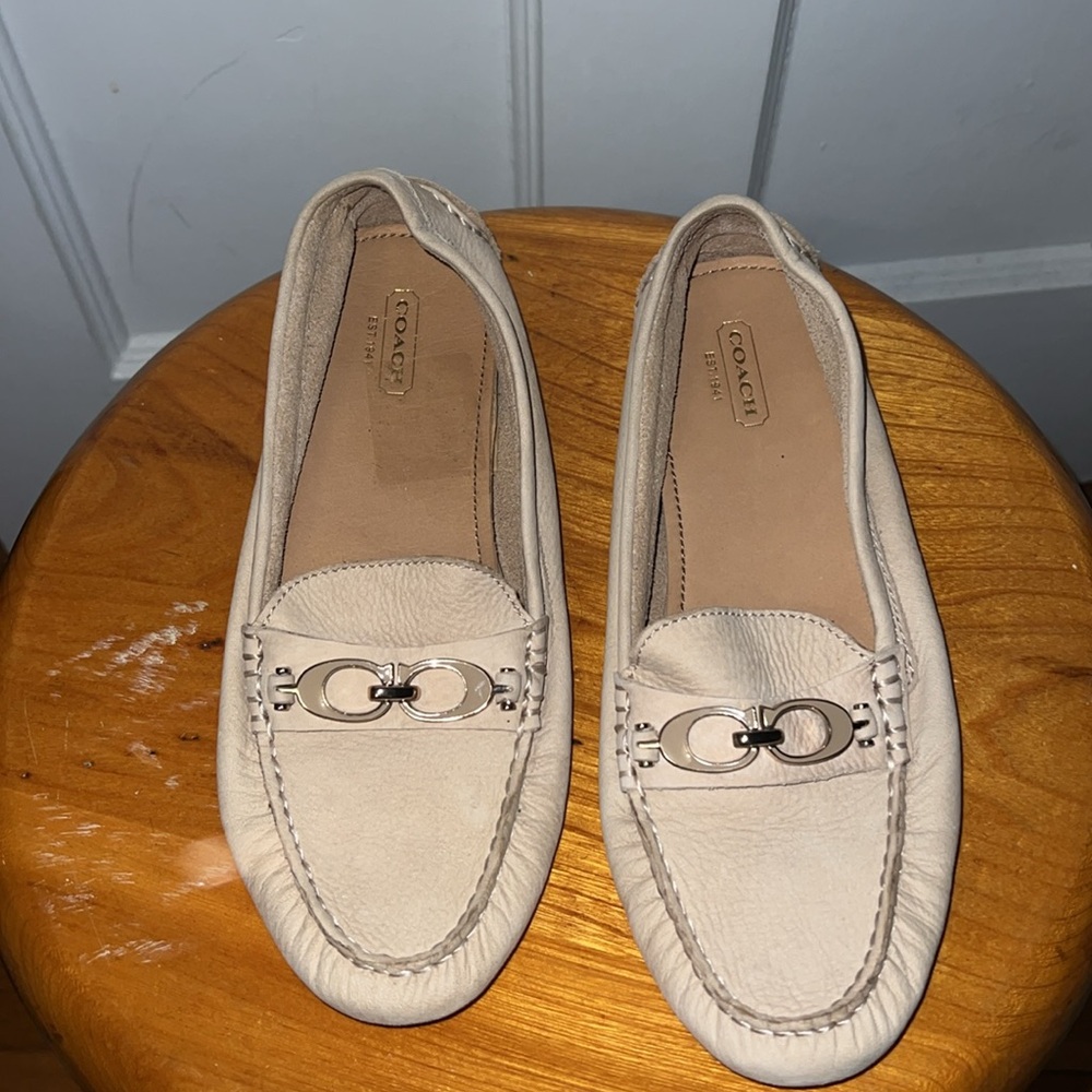 New without box Coach Naomi suede loafer 7.5